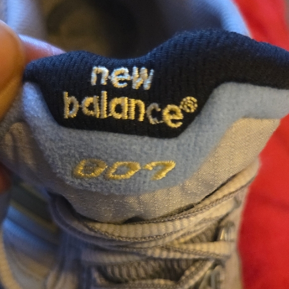 New Balance 807 Gray and Black Athletic Shoes - Picture 8 of 8